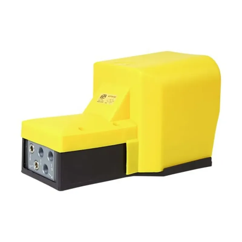 Ventil nožní AVP232 3/2 NC, G1/4", s aretací Výhodná Nabídka